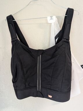 SHEFIT Ultimate Sports Bra Black 5luxe NWOT With Wash Bag High Impact